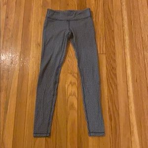 patterned ivviva leggings